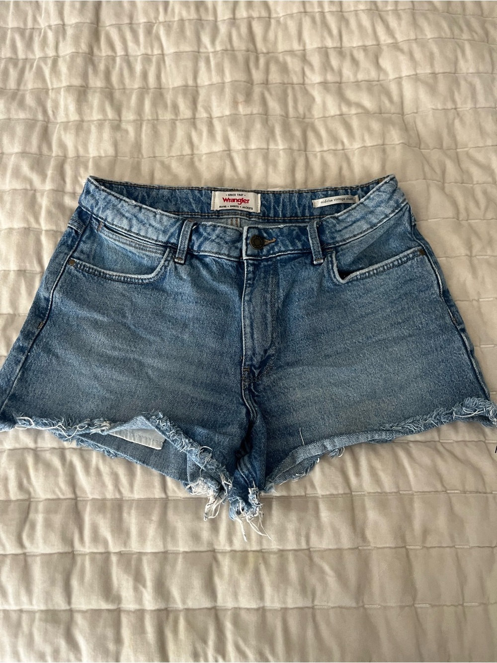 Wrangler MidRise Vintage Jean Shorts - Picture 1 of 3